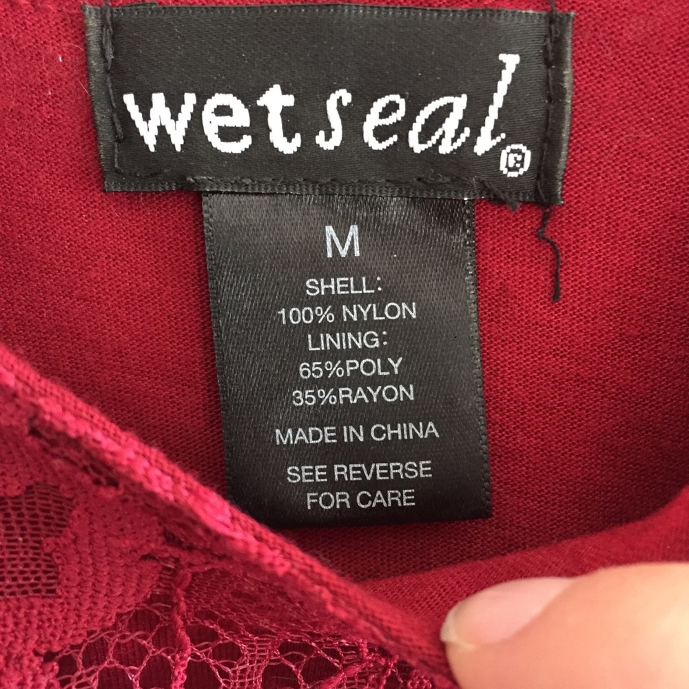 • Wet Seal • - Picture 2 of 3